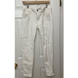 White House black market white skinny jeans